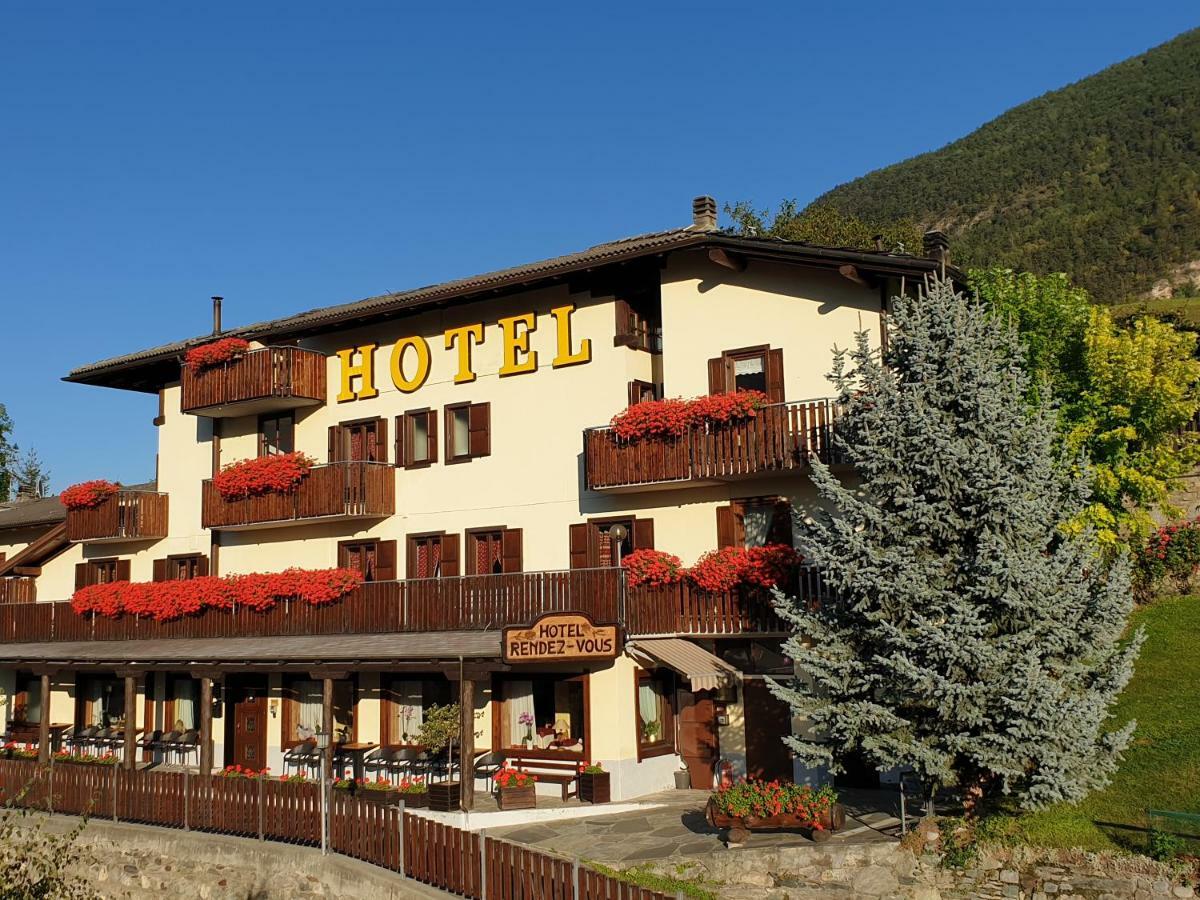 Hotel Rendez-Vous - Aymavilles Esterno foto